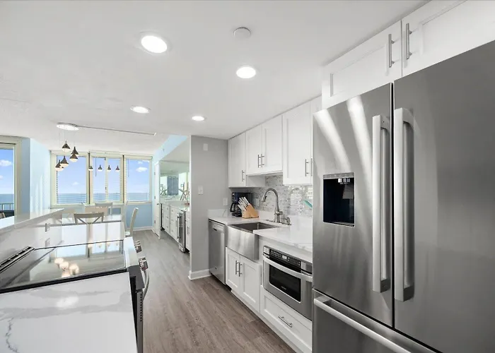 Quay-upgraded Ocean Front 3 Bedroom With Indoor & Outdoor Pools! * Ocean Stadt