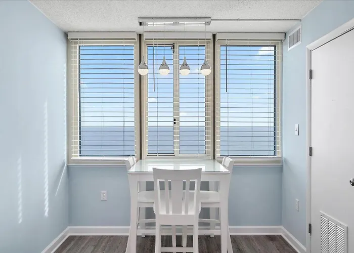Quay-upgraded Ocean Front 3 Bedroom With Indoor & Outdoor Pools! Ferienhaus
