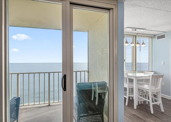 Quay-upgraded Ocean Front 3 Bedroom With Indoor & Outdoor Pools!