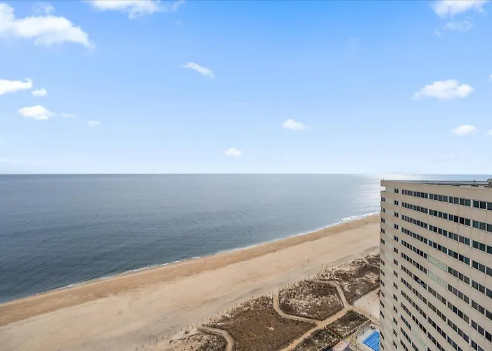 Quay-upgraded Ocean Front 3 Bedroom With Indoor & Outdoor Pools! * Ocean Stadt